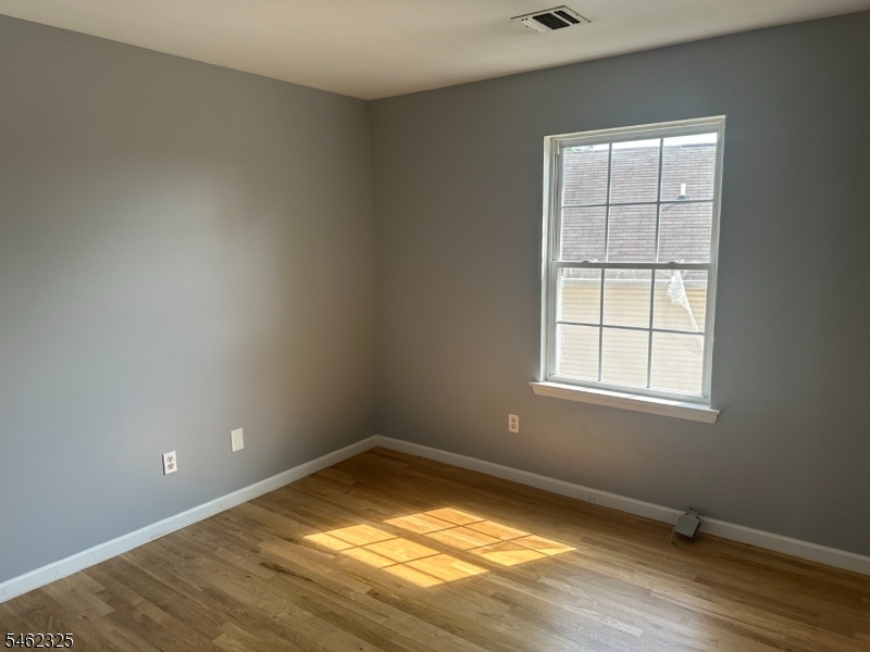 54 Melrose Avenue East Orange NJ 07018