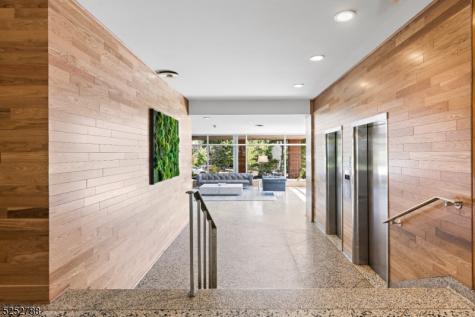 36 Hawthorne Place Montclair NJ 07042