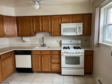 17 Manchester Court Wayne NJ 07470