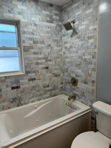 12 Gramercy Gardens Middlesex NJ 08846