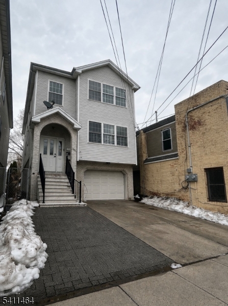 1031 E Grand Street Elizabeth NJ 07201