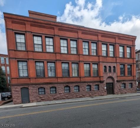 19 Market Paterson NJ 07501