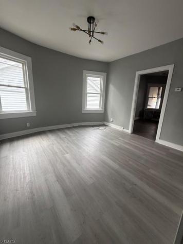 25 W 15th Street Linden NJ 07036