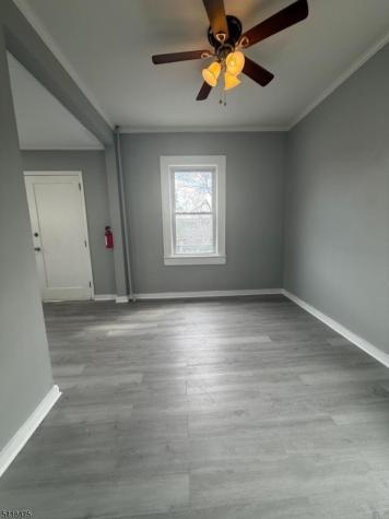 25 W 15th Street Linden NJ 07036