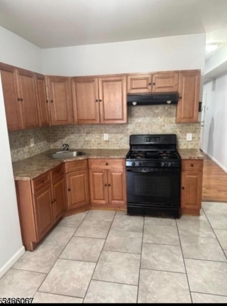 122 Littleton Avenue Newark NJ 07103