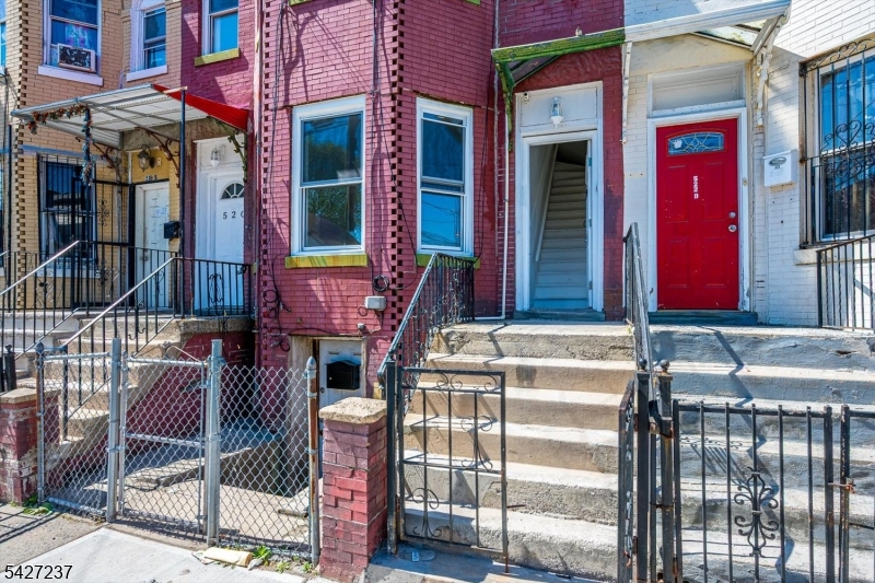 520 E Jersey Street Elizabeth NJ 07206