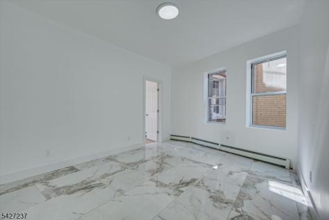 520 E Jersey Street Elizabeth NJ 07206