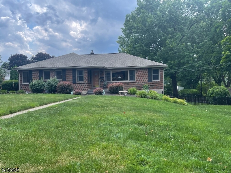 106 Liggett Boulevard Pohatcong NJ 08865