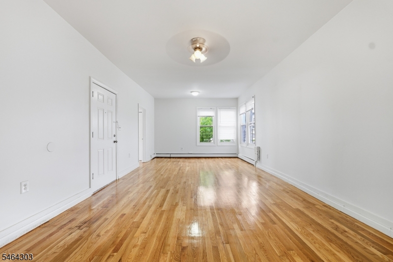 231 Renner Avenue Newark NJ 07112