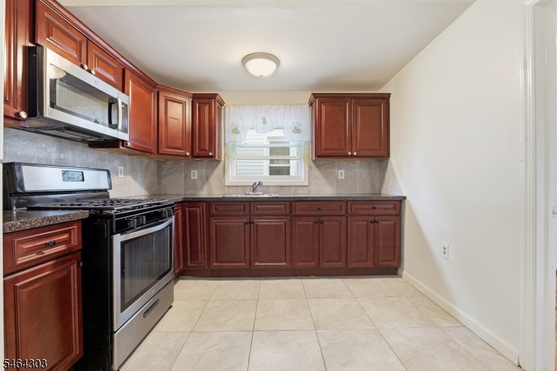 231 Renner Avenue Newark NJ 07112