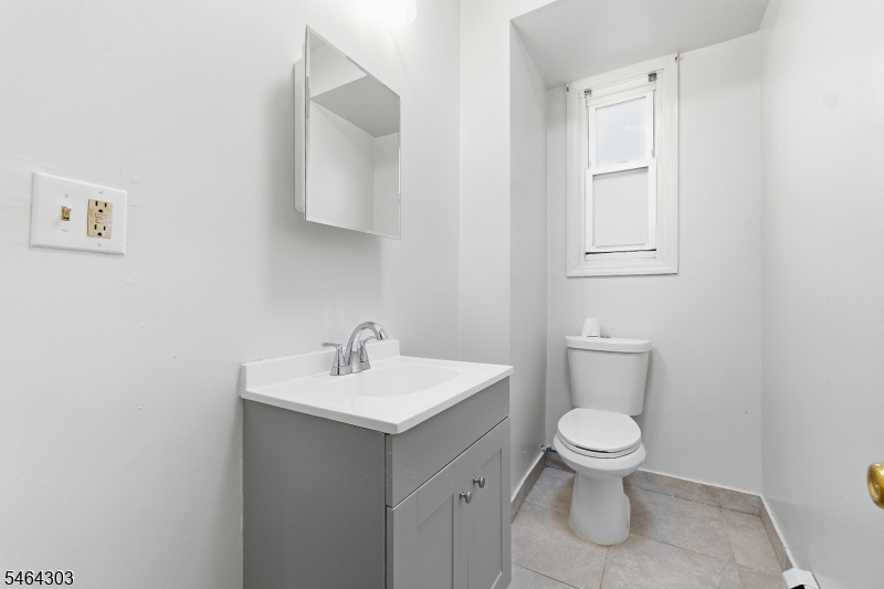 231 Renner Avenue Newark NJ 07112