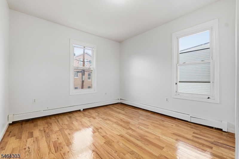 231 Renner Avenue Newark NJ 07112