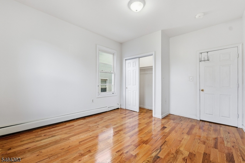 231 Renner Avenue Newark NJ 07112