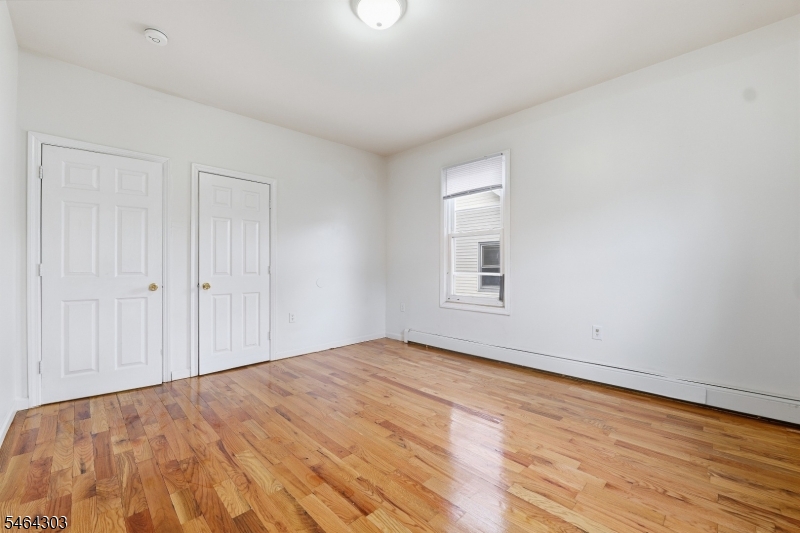 231 Renner Avenue Newark NJ 07112