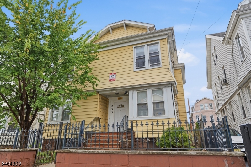 231 Renner Avenue Newark NJ 07112