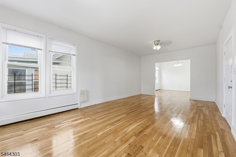 231 Renner Avenue Newark NJ 07112