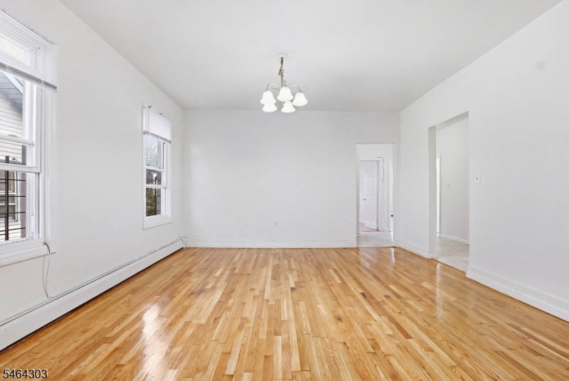 231 Renner Avenue Newark NJ 07112
