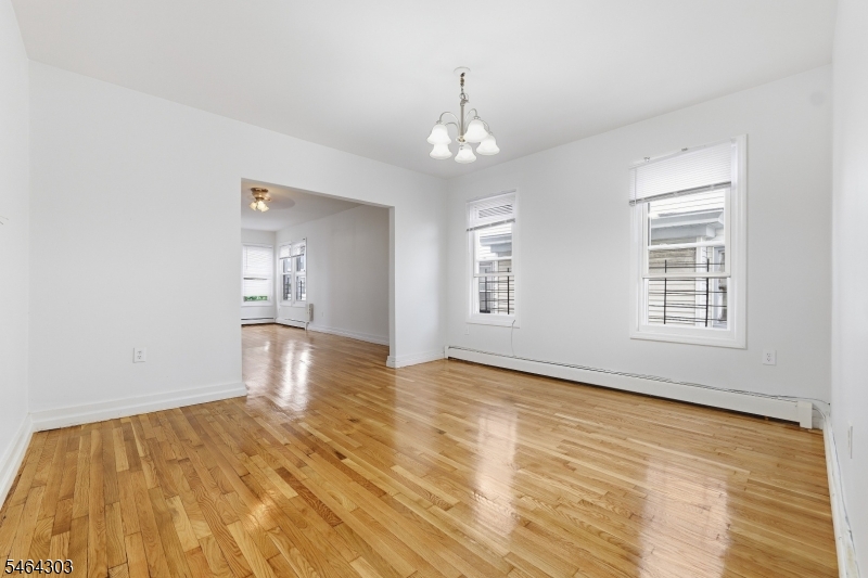 231 Renner Avenue Newark NJ 07112