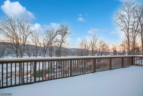 519 E Shore Trail Byram NJ 07871