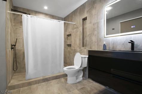 519 E Shore Trail Byram NJ 07871