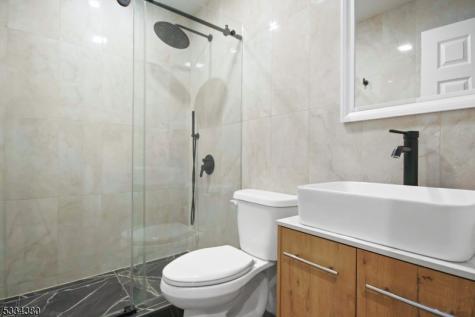 519 E Shore Trail Byram NJ 07871