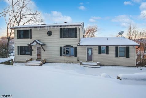 519 E Shore Trail Byram NJ 07871