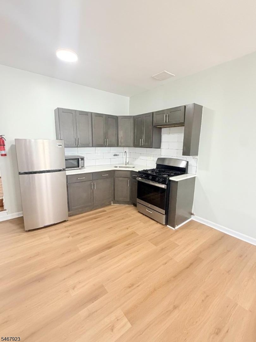 510 Clinton Avenue Newark NJ 07108