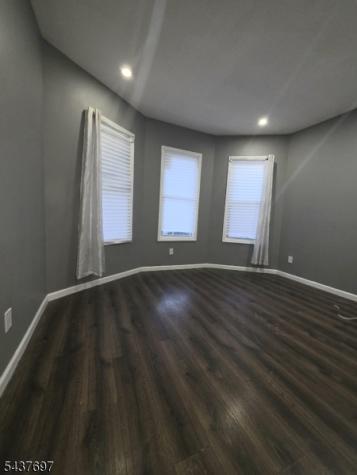 487 S 17th Street Newark NJ 07103