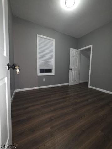 487 S 17th Street Newark NJ 07103