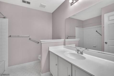 122 Williamson Court Bridgewater NJ 08807