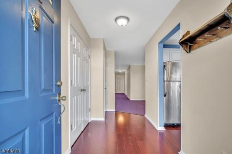 122 Williamson Court Bridgewater NJ 08807