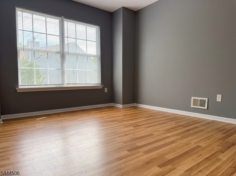 10 Dina Lane Franklin NJ 08873