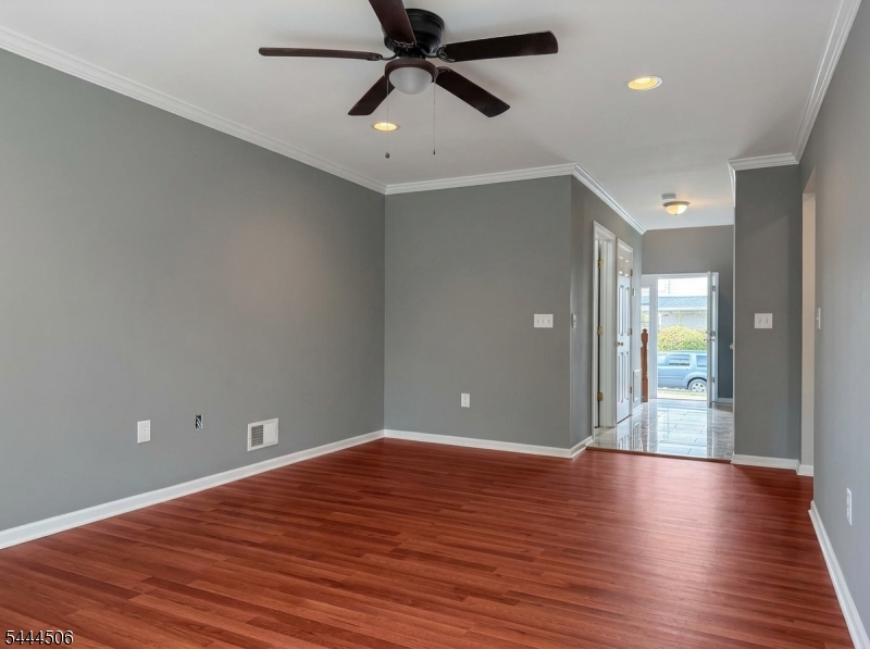 10 Dina Lane Franklin NJ 08873