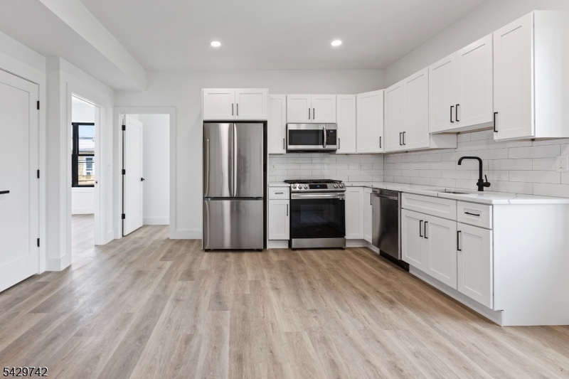 189 Dayton Avenue Passaic NJ 07055