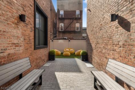 189 Dayton Avenue Passaic NJ 07055