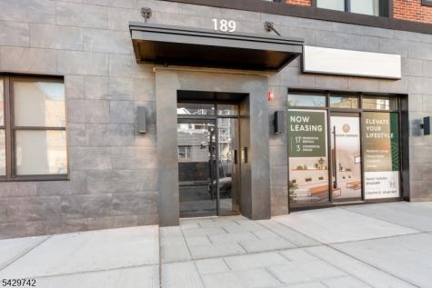 189 Dayton Avenue Passaic NJ 07055