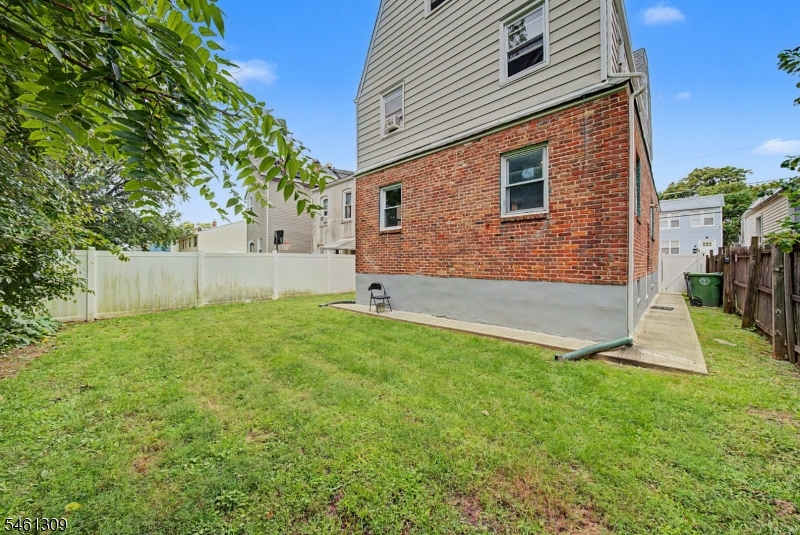 1019 Rivington Street Roselle NJ 07203