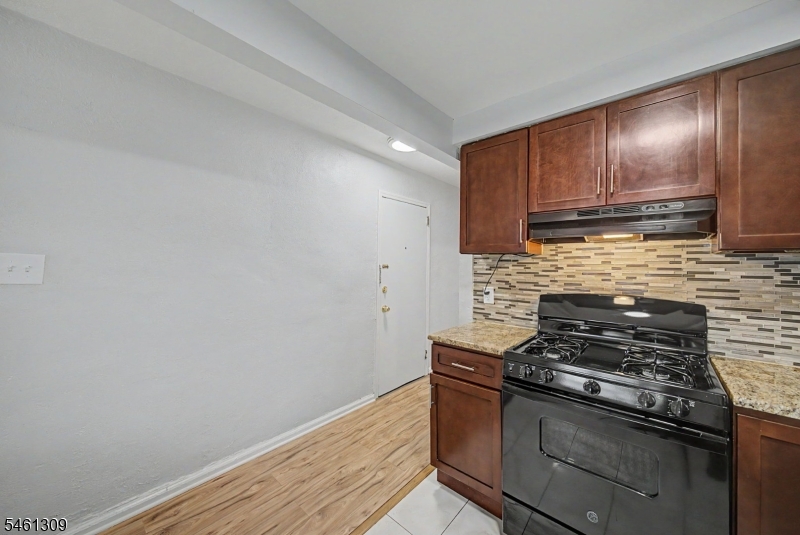 1019 Rivington Street Roselle NJ 07203