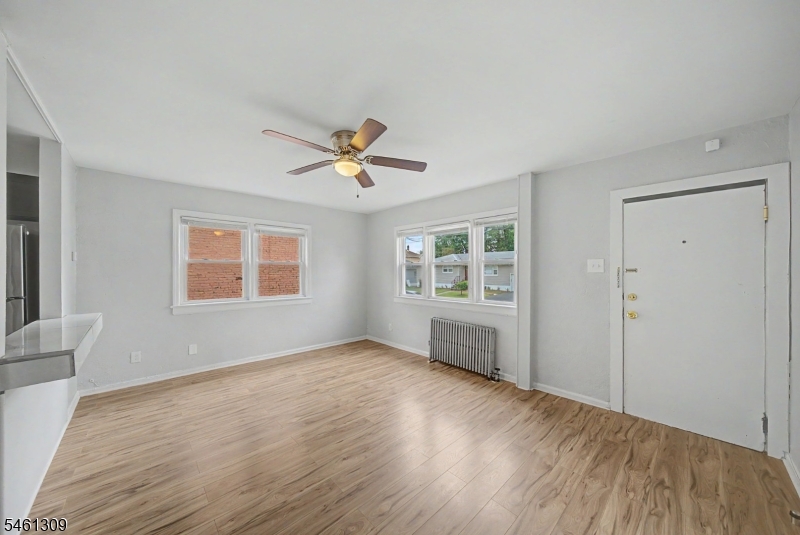 1019 Rivington Street Roselle NJ 07203