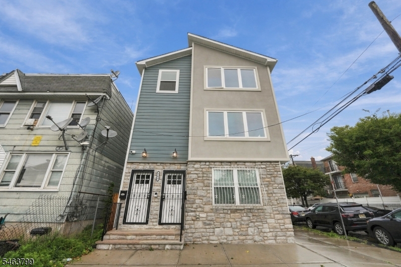 543 13TH Avenue Newark NJ 07103
