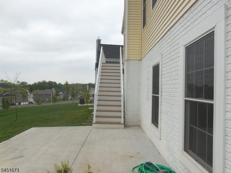 9 Comstock Lane Montgomery NJ 08558