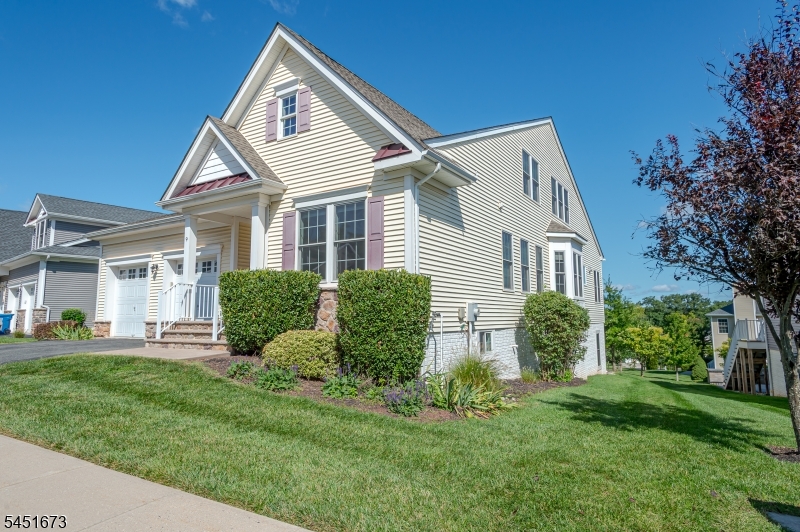 9 Comstock Lane Montgomery NJ 08558