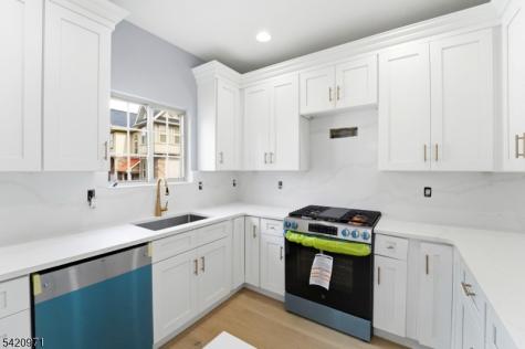 704 Green Lane Union NJ 07083