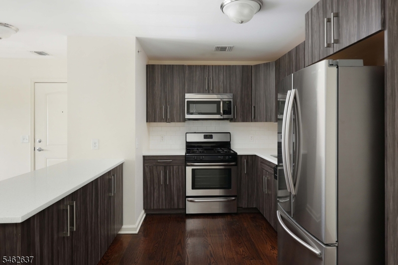 1400 Saint Georges Avenue Woodbridge NJ 07001