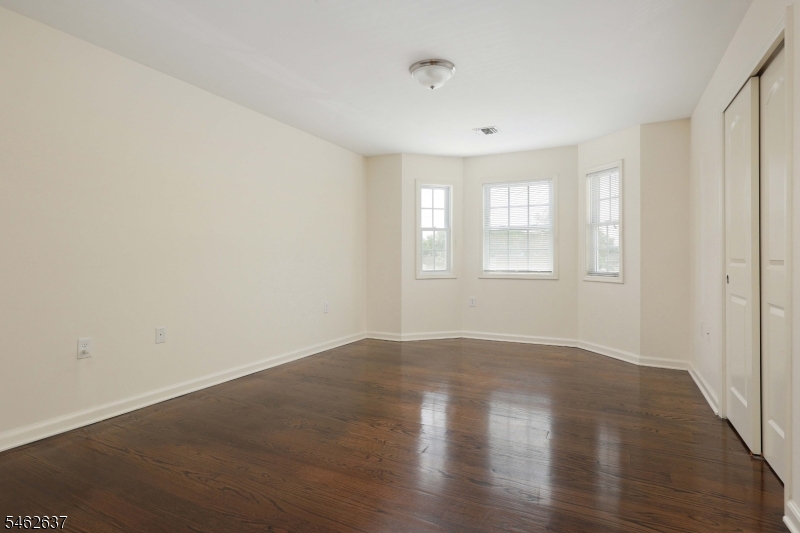 1400 Saint Georges Avenue Woodbridge NJ 07001