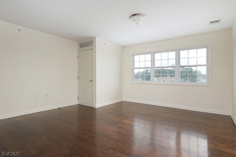 1400 Saint Georges Avenue Woodbridge NJ 07001