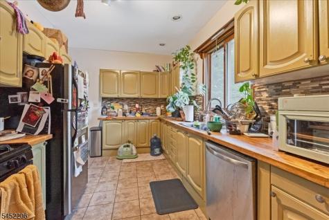 20 Howe Avenue Montclair NJ 07042