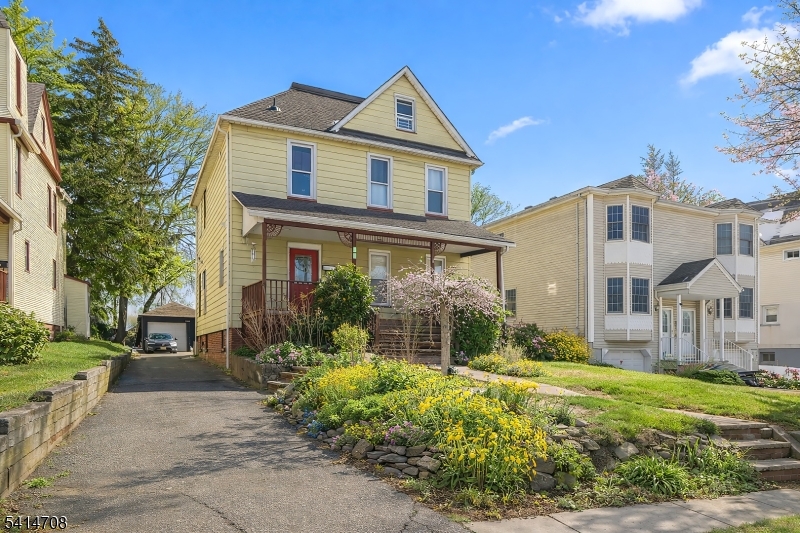 31 Park Avenue Dumont NJ 07628