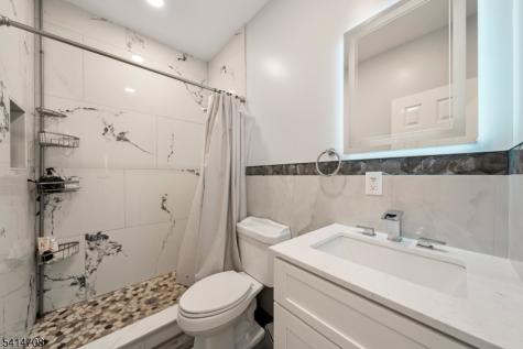 31 Park Avenue Dumont NJ 07628