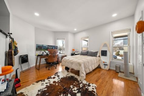 31 Park Avenue Dumont NJ 07628
